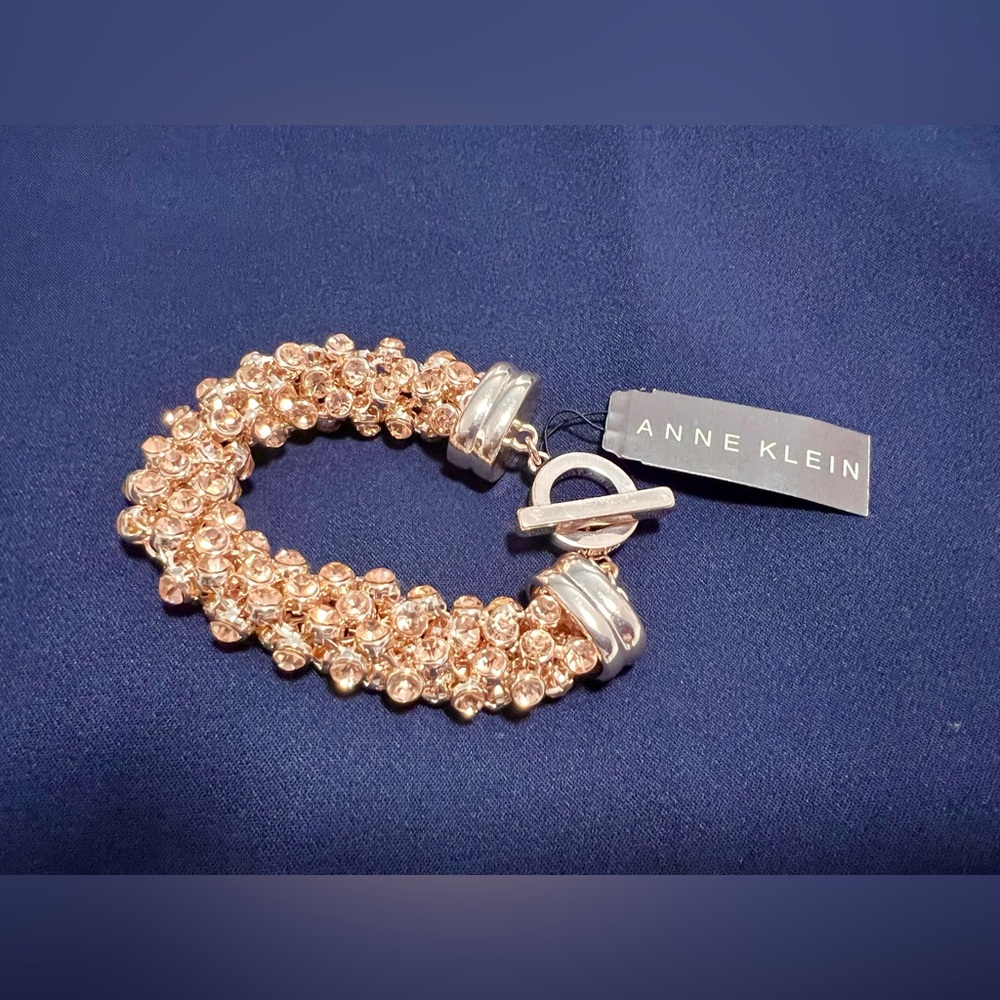 NWT Anne Klein Rose Gold Chunky Bracelet